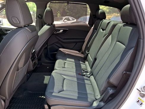 Certified 2025 Audi Q7 3.0T Premium Plus AWD/4WD image 10