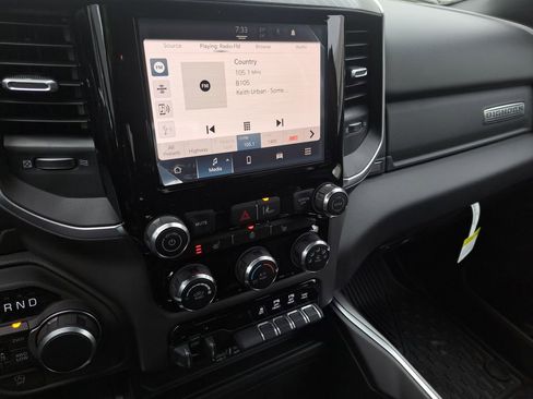 New 2026 RAM 1500 Big Horn w/ Night Edition image 8