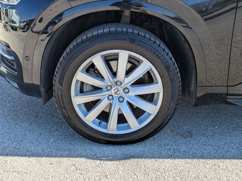 Used 2018 Volvo XC90 T6 Momentum w/ Convenience Package image 29