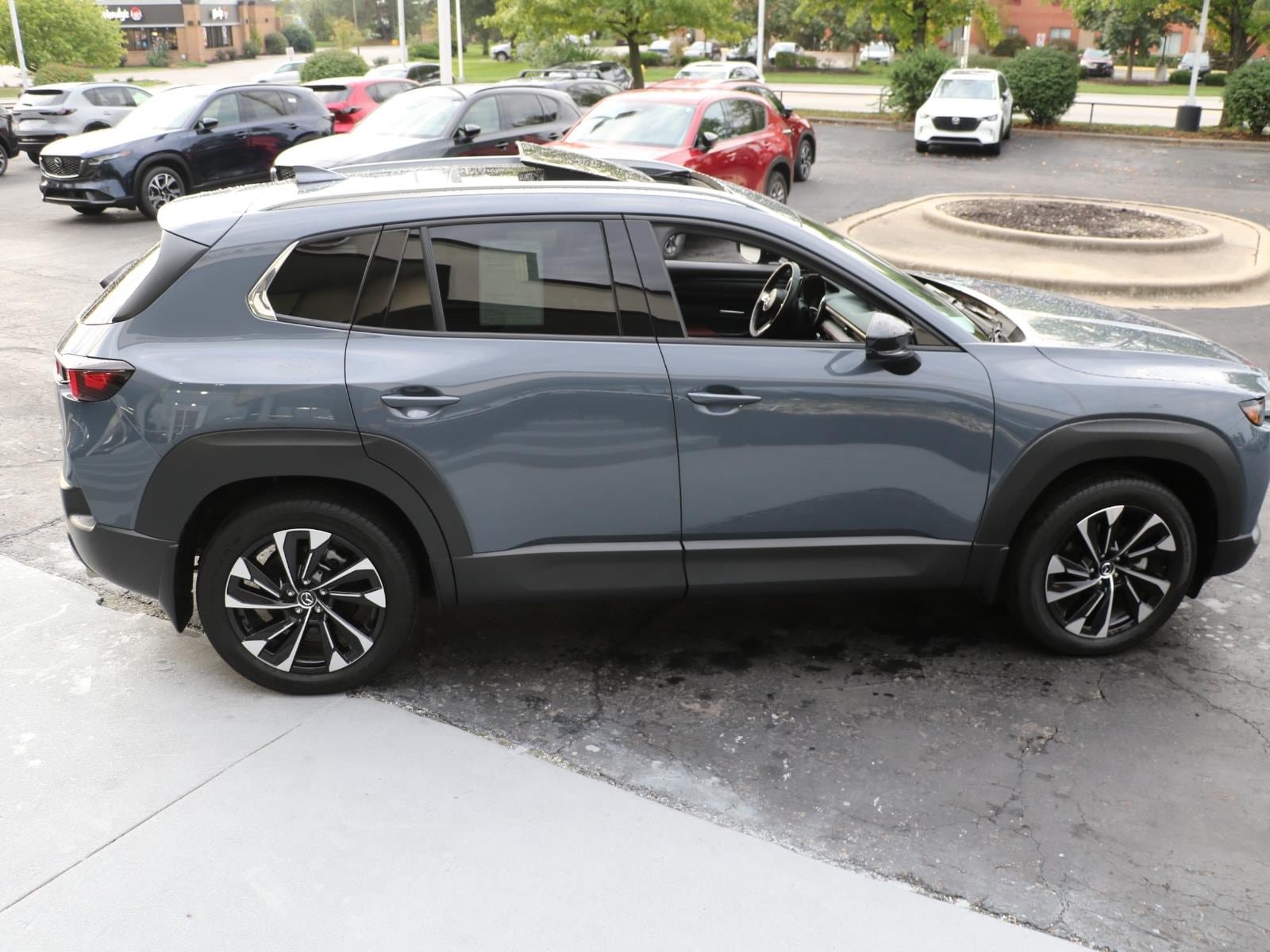 Certified 2026 MAZDA CX-50 2.5 Hybrid w/ Weather Package AWD/4WD image 5