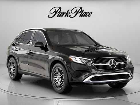 Used 2026 Mercedes-Benz GLC 300 image 32