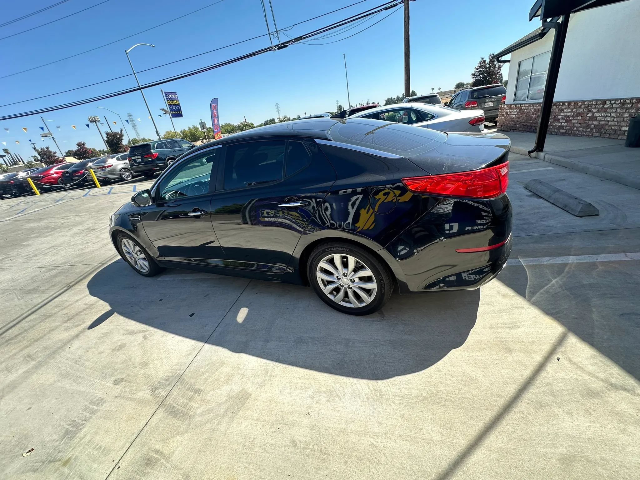 Used 2015 Kia Optima LX FWD image 11