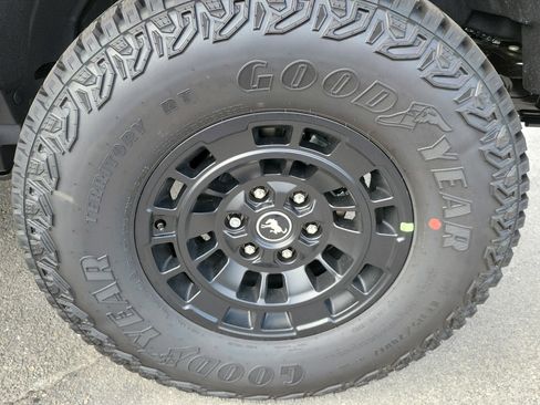 New 2026 Ford Bronco Outer Banks AWD/4WD image 7