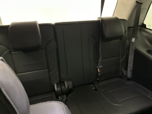 Used 2018 GMC Yukon Denali w/ Denali Ultimate Package image 33