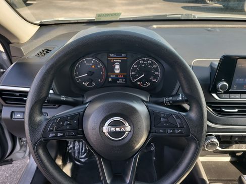 Used 2024 Nissan Altima 2.5 S FWD image 26