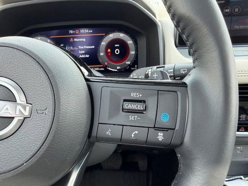 Used 2024 Nissan Rogue SL w/ SL Premium Package image 14