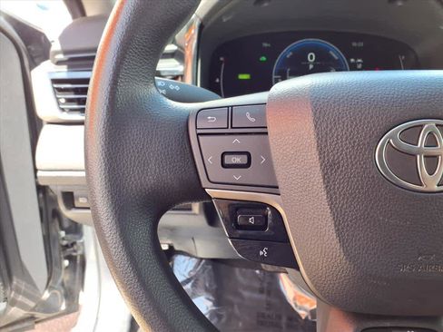 Certified 2025 Toyota Camry LE image 10