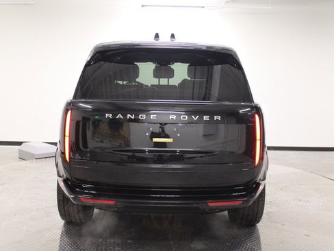 Used 2024 Land Rover Range Rover SE image 6