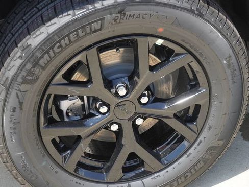 New 2026 Jeep Grand Cherokee Altitude AWD/4WD image 11