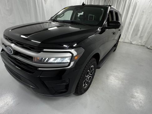 Used 2024 Ford Expedition Max XLT AWD/4WD image 7