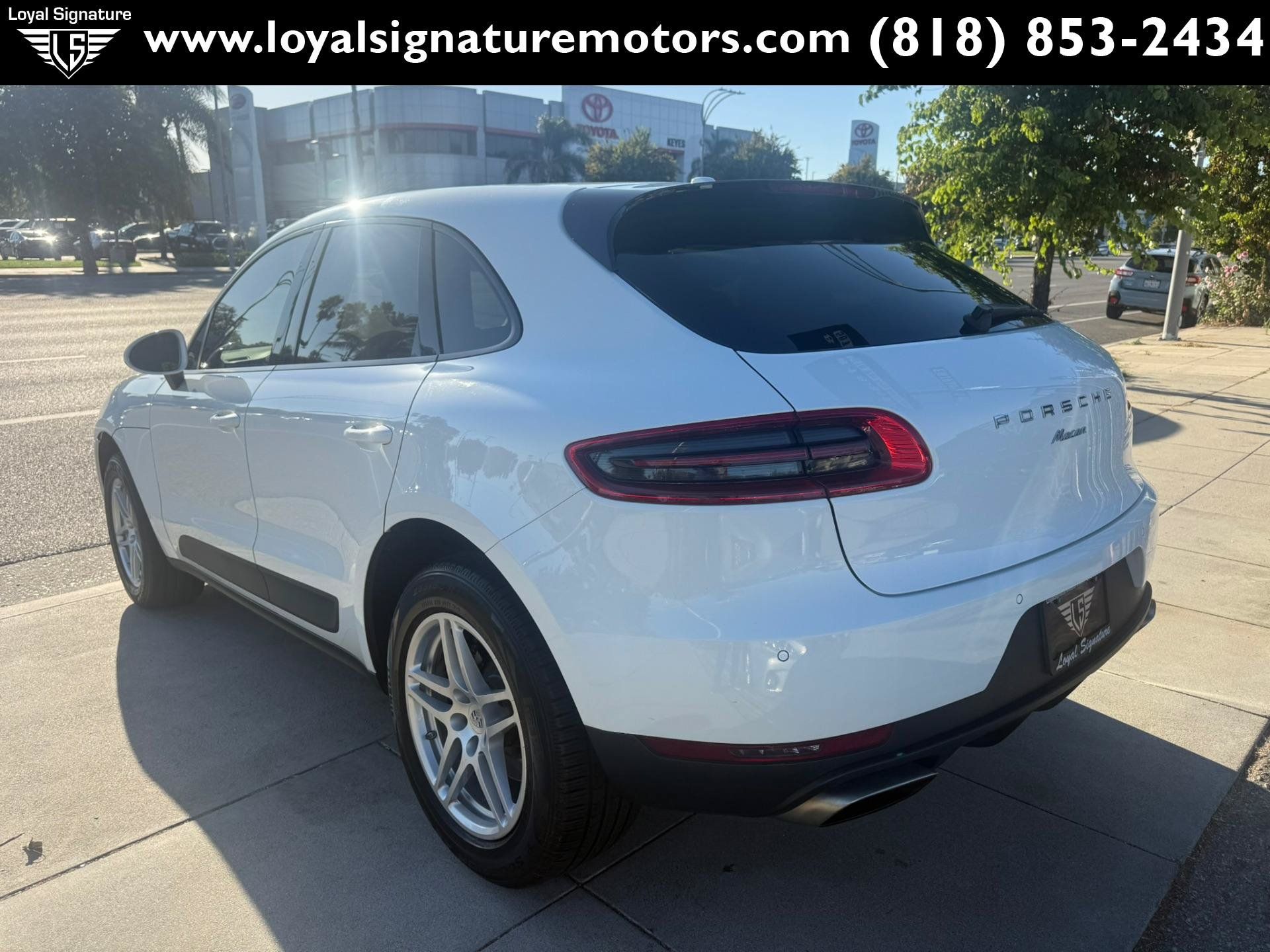 Used 2017 Porsche Macan AWD/4WD image 5
