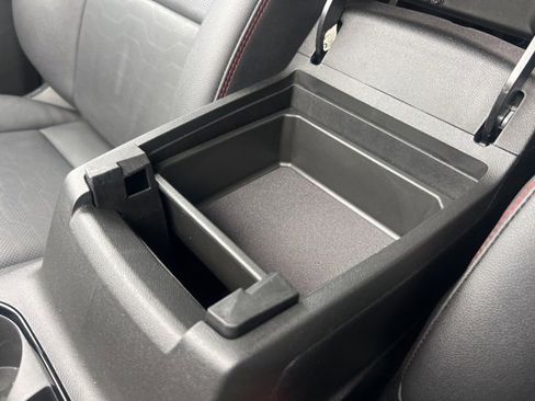 Used 2023 Chevrolet Colorado Z71 w/ Z71 Convenience Package 2 image 16