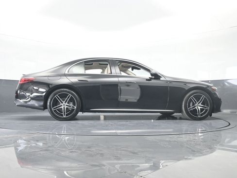 Used 2025 Mercedes-Benz E 350 4MATIC Sedan image 66