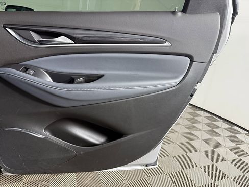 Used 2022 Buick Enclave Essence w/ Sound and Sites Package image 25