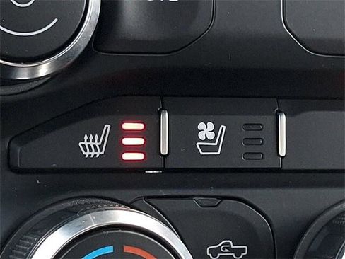 Certified 2022 RAM 1500 Laramie image 29