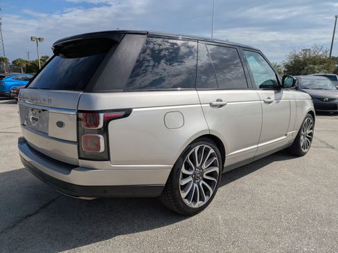 Used 2018 Land Rover Range Rover HSE image 4