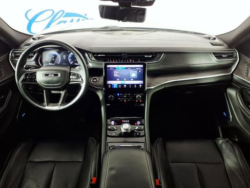 Used 2022 Jeep Grand Cherokee L Overland w/ Luxury Tech Group IV image 10