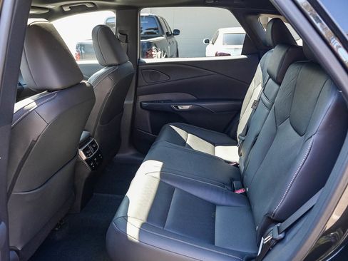 Used 2025 Lexus RX 350 AWD/4WD image 18