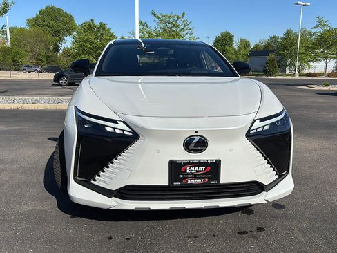 Used 2023 Lexus RZ 450e Premium w/ Accessory Package (2T) AWD/4WD image 8