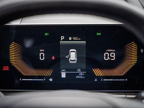 Used 2026 Kia Sportage EX w/ EX Panorama Roof Package image 25