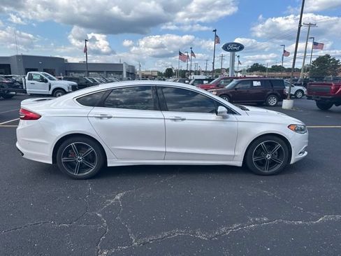 Used 2017 Ford Fusion Titanium AWD/4WD image 4