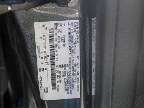 Used 2017 Ford Focus Titanium image 38