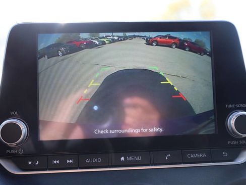 Used 2025 Nissan Sentra SV w/ All-Weather Package image 21