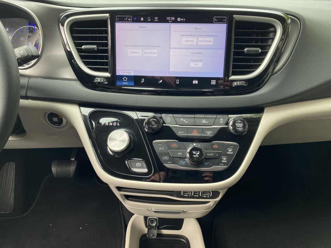 Used 2024 Chrysler Pacifica Touring-L FWD image 24
