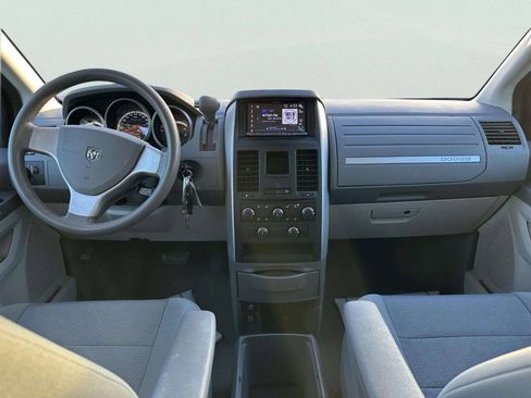 Used 2009 Dodge Grand Caravan SE w/ Climate Group FWD image 26