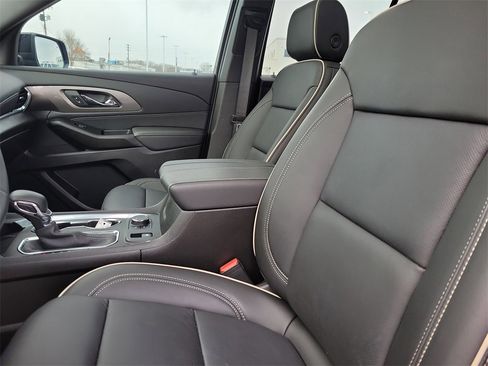 Used 2023 Chevrolet Traverse Premier w/ Redline Edition image 23