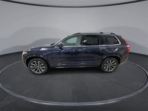 Used 2016 Volvo XC90 T6 Momentum w/ Momentum Plus Package image 5