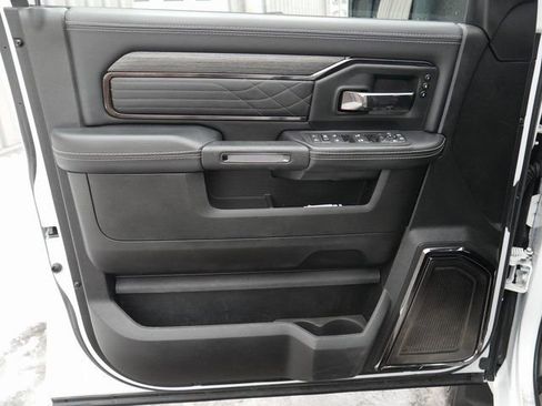 Used 2025 RAM 2500 Limited image 16