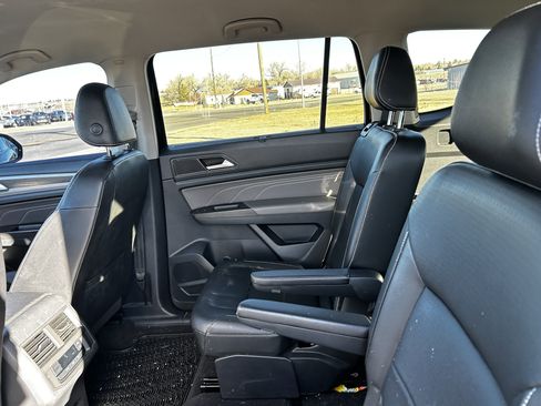 Used 2022 Volkswagen Atlas SE image 11