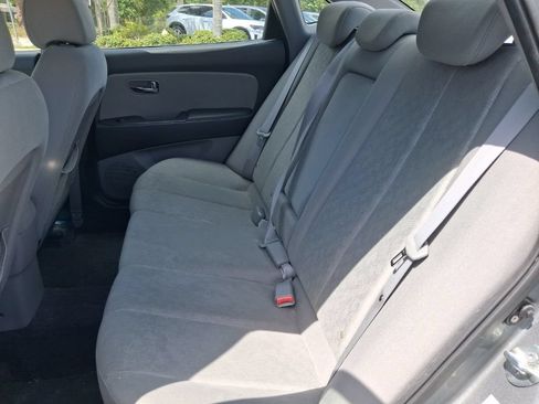 Used 2010 Hyundai Elantra GLS FWD image 20