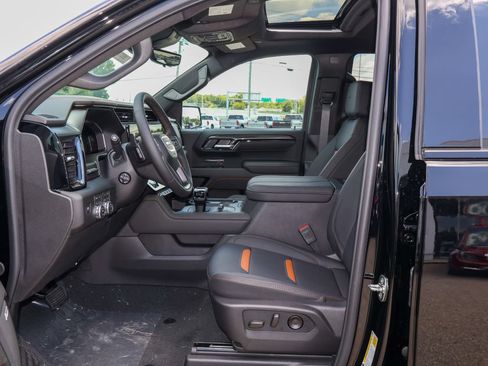 New 2026 GMC Sierra 1500 AT4 w/ AT4 Premium Package AWD/4WD image 6