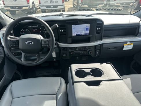 New 2026 Ford F250 XL w/ XL Chrome Package image 3