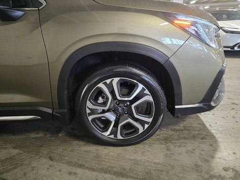 Used 2024 Subaru Ascent Limited w/ Technology Package image 9