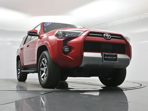 Used 2024 Toyota 4Runner TRD Off-Road image 45