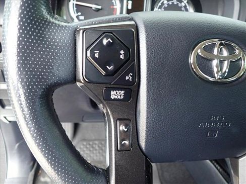 Used 2024 Toyota 4Runner TRD Off-Road Premium w/ Moonroof Package AWD/4WD image 15