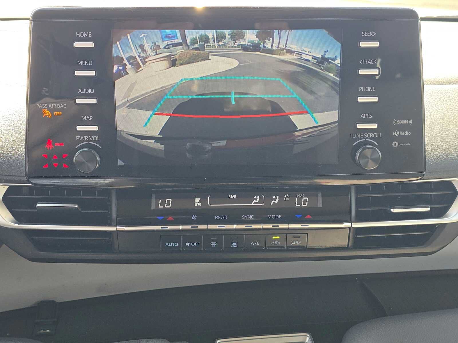 Certified 2023 Toyota Sienna LE FWD image 28