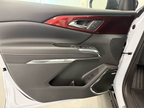 New 2026 Chevrolet Traverse RS image 13