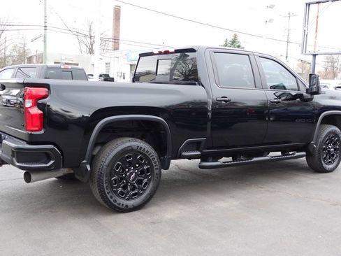 Used 2024 Chevrolet Silverado 2500 LT w/ Midnight Edition image 3