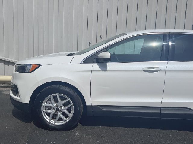 Used 2023 Ford Edge SEL w/ Convenience Package AWD/4WD image 14