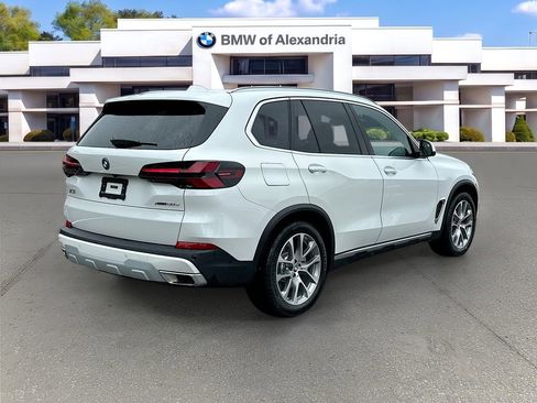 Used 2026 BMW X5 xDrive50e AWD/4WD image 7