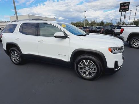 Certified 2023 GMC Acadia SLE w/ Driver Convenience Package image 2