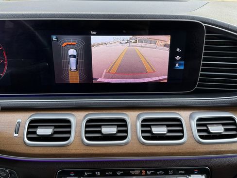 Used 2020 Mercedes-Benz GLE 350 4MATIC w/ AMG Line Exterior image 32