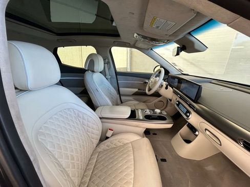 Used 2023 Genesis GV60 Performance w/ Security Package image 15