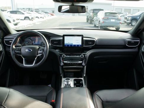 Used 2023 Ford Explorer ST-Line image 39