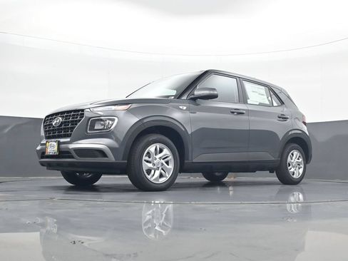 New 2026 Hyundai Venue SE FWD image 21