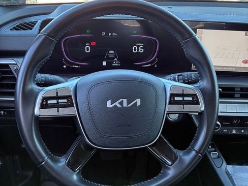 Used 2023 Kia Telluride S image 28